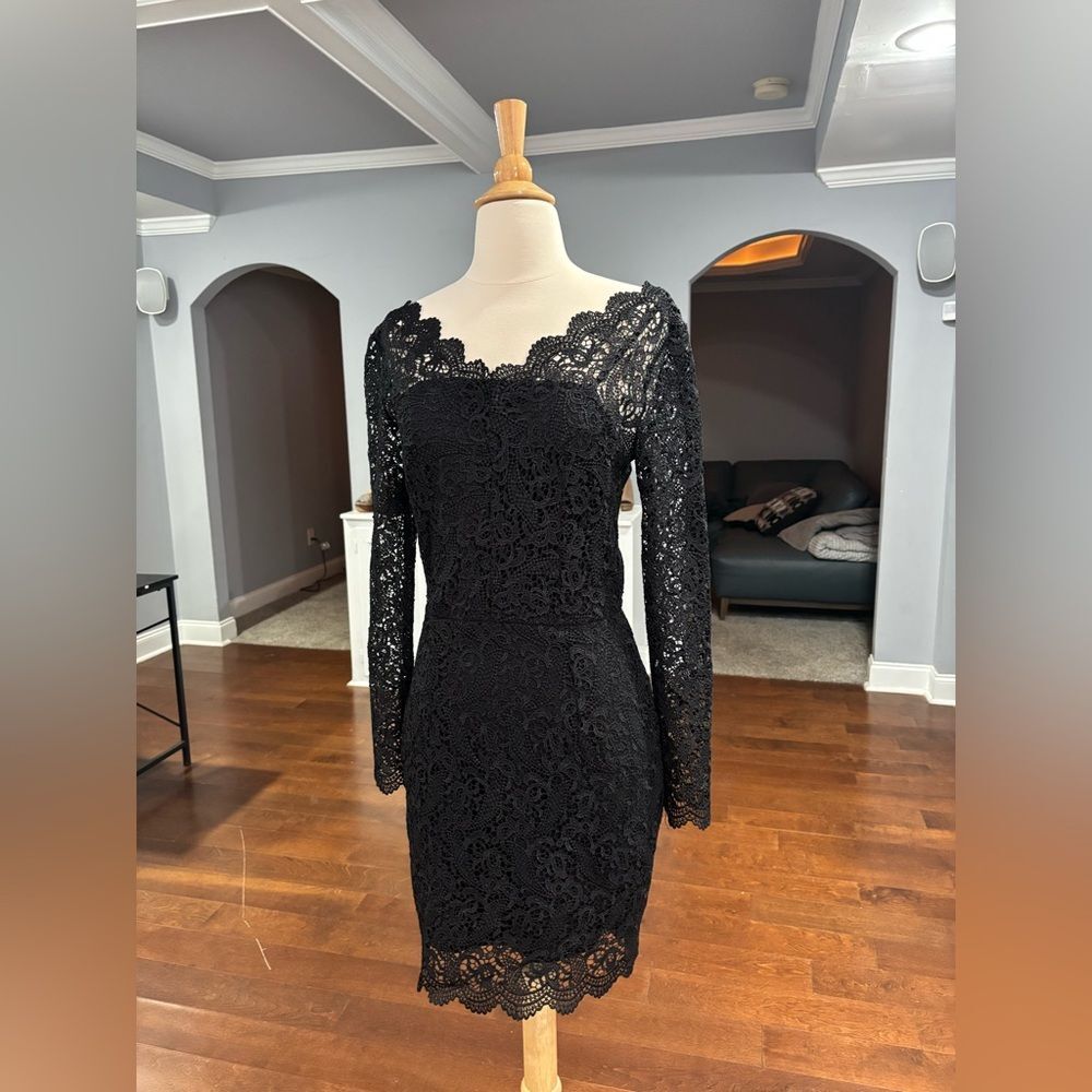 Sheath Black Lace Mini-dress w/ Sheer Lace Sleeves by Charlie Jade -size 4